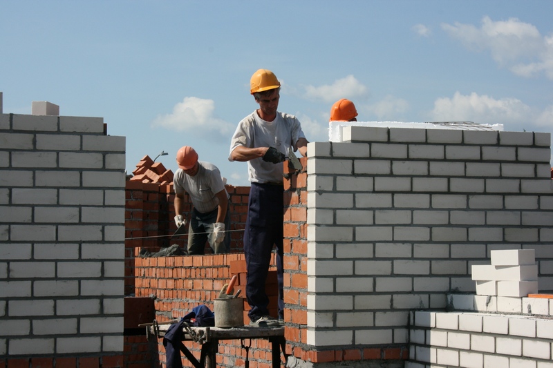 Фото 6. Работа строителям-каменщикам на строительных объектах в Голландии