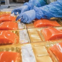 Работа и вакансии для женщин на упаковке красной рыбы в Германии