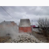 Битый кирпич, бетонный бой в Киеве